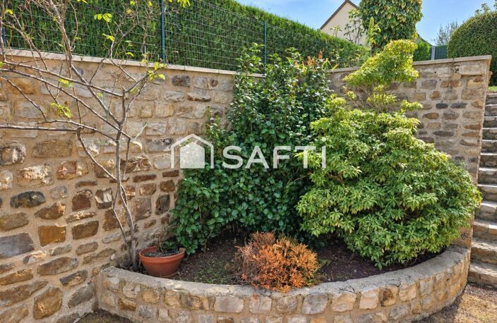 Pavillon de 82 m² avec jardin paysagé et terrasse. — photo 4