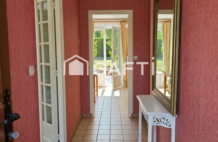 Pavillon de 82 m² avec jardin paysagé et terrasse. — photo 5