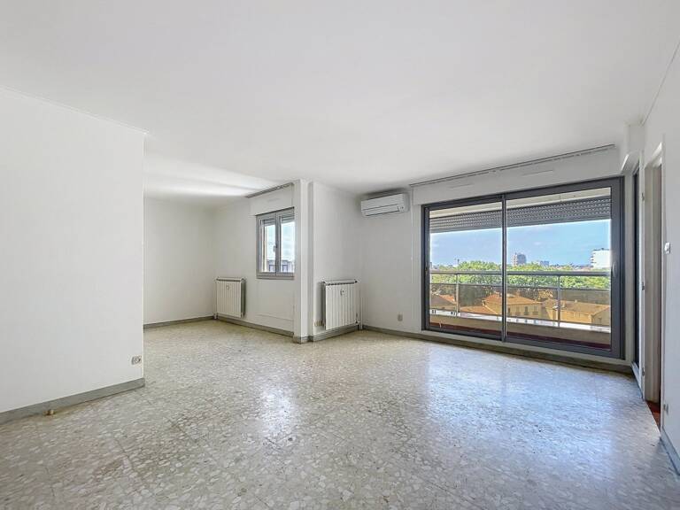CENTRE VILLE DERNIER ETAGE T4 BALCON CAVE PARKING — photo 1