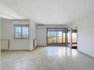CENTRE VILLE DERNIER ETAGE T4 BALCON CAVE PARKING — photo 3