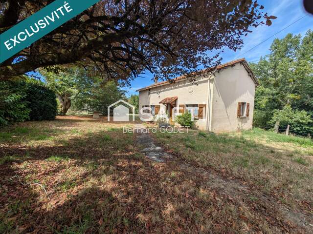Ensemble immobilier à la campagne — photo du bien