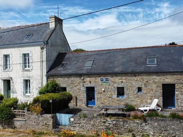 Maison familiale avec dépendances et potentiel locatif — photo du bien