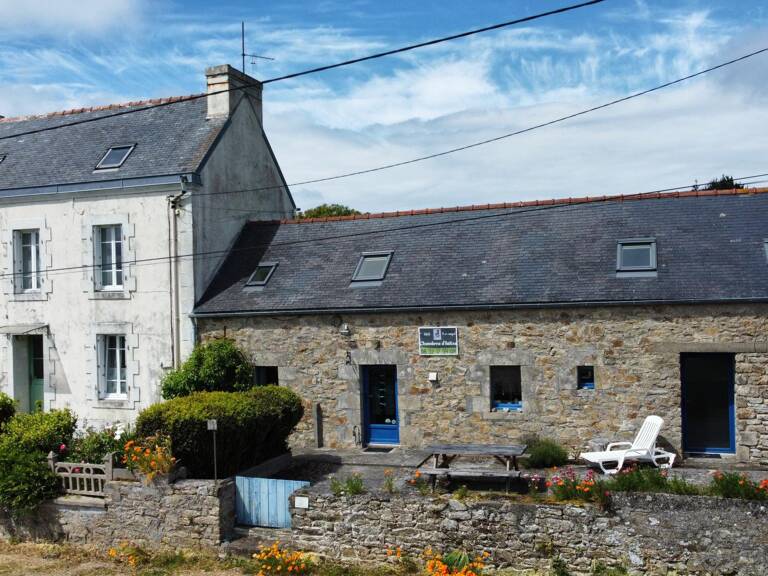 Maison familiale avec dépendances et potentiel locatif — photo 1