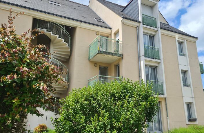 Tres beau T3 de 77m² avec balcon, cave et place parking fermée — photo 2