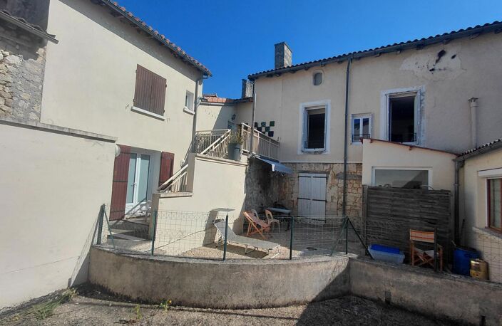 Immeuble de rapport 8 lots Place du marché Mareuil — photo 2