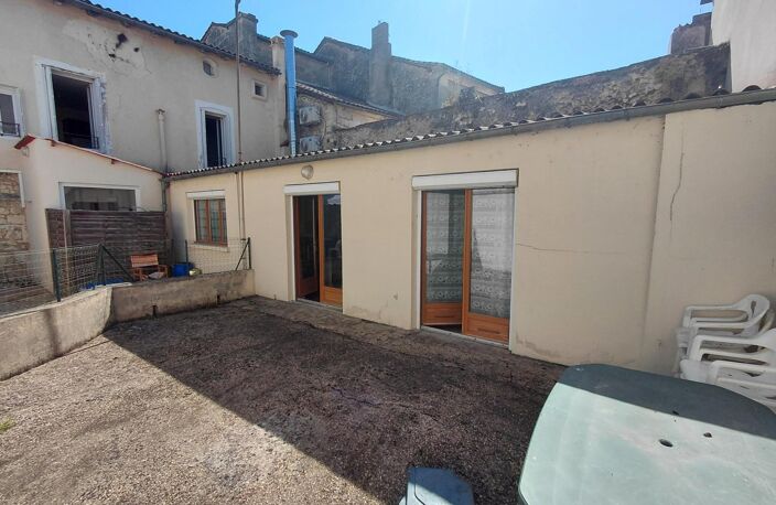 Immeuble de rapport 8 lots Place du marché Mareuil — photo 3