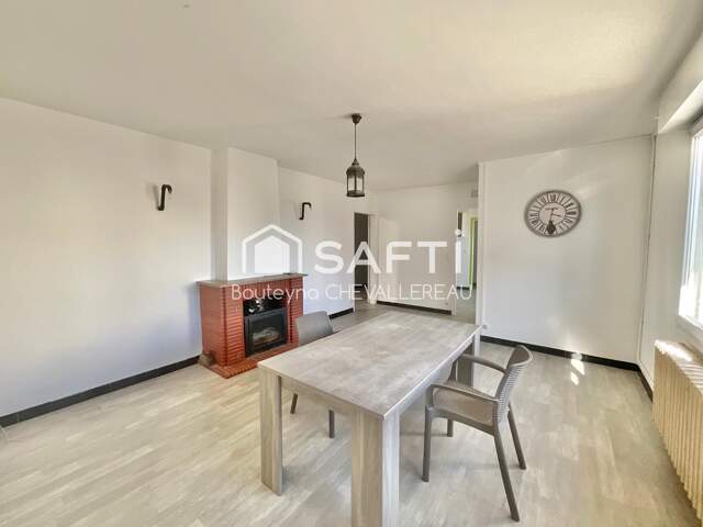 Maison de ville de 146m2 avec 4 chambres, garage et jardin — photo du bien