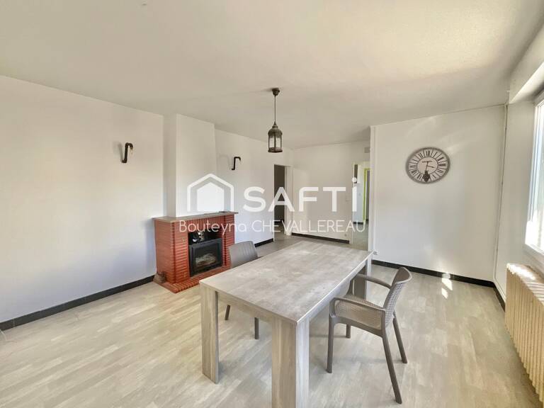 Maison de ville de 146m2 avec 4 chambres, garage et jardin — photo 1