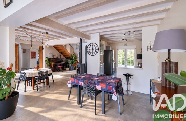 Vente Maison/villa 8 pièces — photo 2