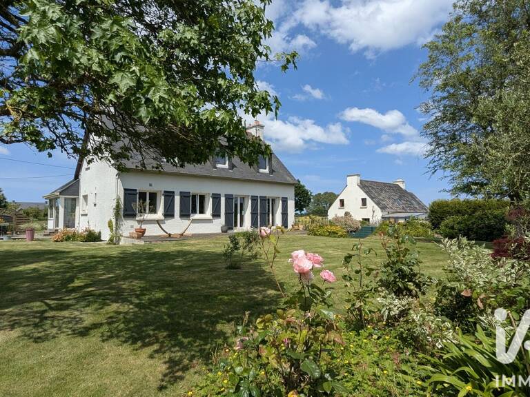 Vente Maison/villa 8 pièces — photo 1