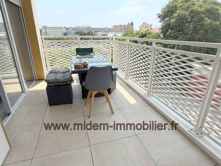 Nice Vauban, 3 pièces récent de 60,50 m2 + terrasse Sud 14 m2, parking s/sol avec borne électrique à 398000 € — photo 1