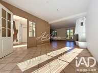 Vente Maison/villa 8 pièces — photo 2
