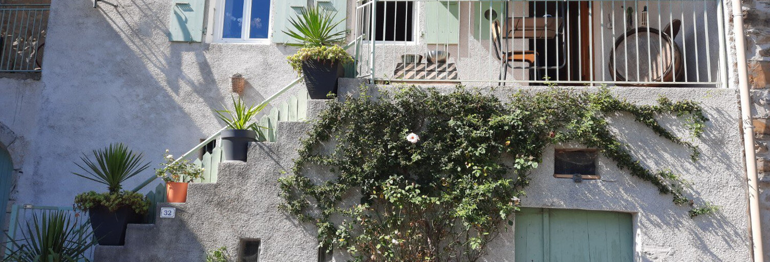 Maison 3 Pièces 54 m² à louer à Vesseaux (07200)
