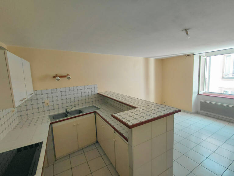 AUBENAS CENTRE VILLE - APPARTEMENT 3 PIECES 60m2 — photo 1