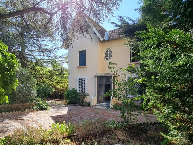 VENTE RILLIEUX LA PAPE 69140 - MAISON DE CHARME 1930 5 CHAMBRES AVEC GRAND JARDIN ARBORE - A RENOVER - POTENTI — photo du bien