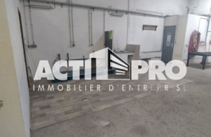 Entrepot à louer — photo 3