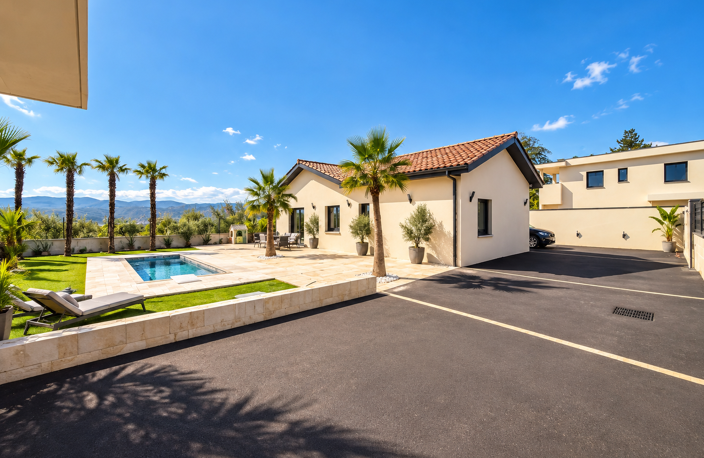 VILLA MODERNE - VUE IMPRENABLE SUR LE PILAT — photo 5