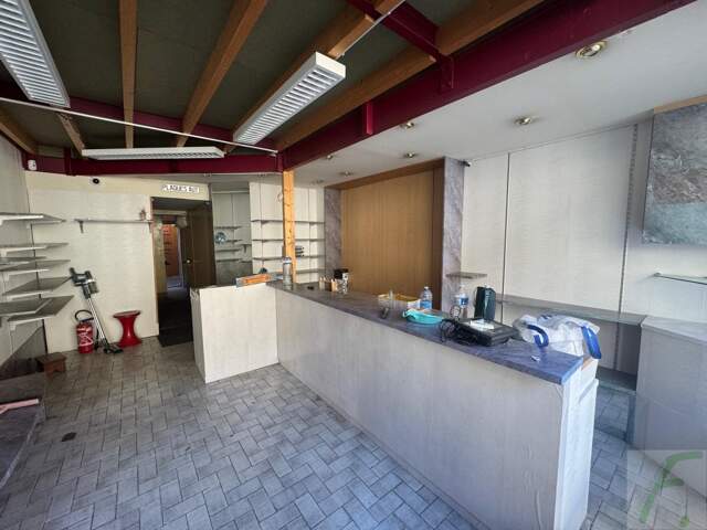 Local commercial — photo du bien