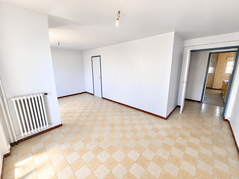 Le Mourillon - T3 avec balcon - proche commerces et commodit — photo 1