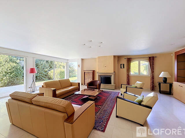 Maison familiale  253 m²  12 pièces ? Montbernier, Bourgoin-Jallieu — photo du bien