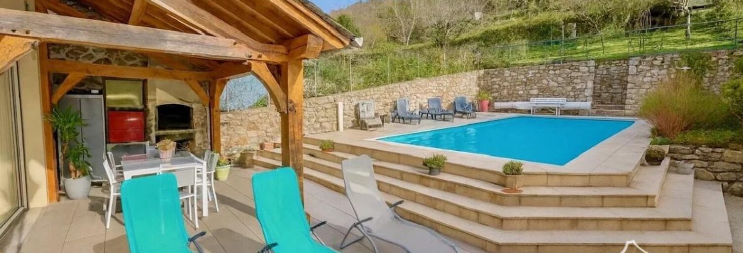 Maison   m² à vendre à Entraygues-sur-Truyère (12140)
