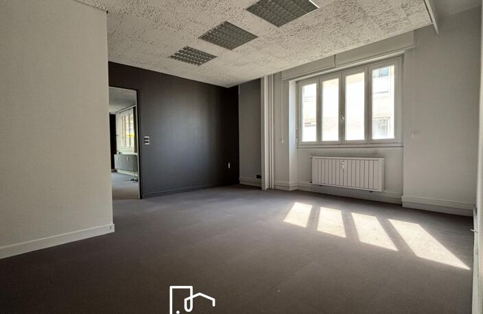 LOCATION LOCAL PROFESSIONNEL RODEZ — photo 3