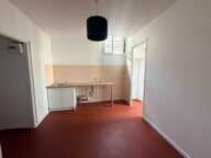 AIX-EN-PROVENCE – CENTRE-VILLE – TYPE 2 DE 32 M² – CALME ET VUE AGREABLE — photo 2