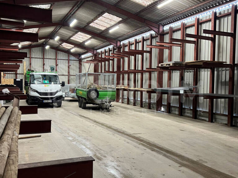 AUXERRE - LOCAL DE STOCKAGE OU D'ACTIVITE DE 270M² - — photo 1