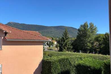 Appartement 3 pièces 1277 €