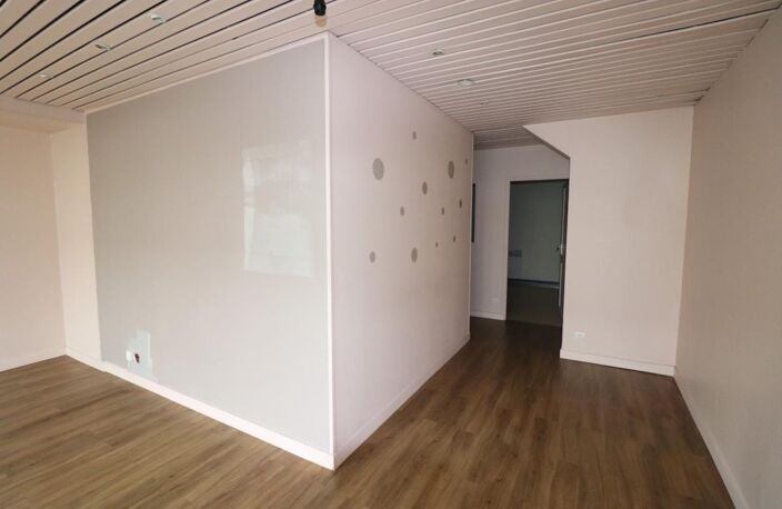 A VENDRE 110 M² DE BUREAUX DE PLAIN PIED A ROCHEFORT (17) — photo 5