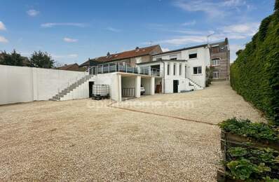 SAINT-QUENTIN – MAISON ENV.160 M2 – 3 CHAMBRES – COUR 280 M² – TERRASSE PLEIN SUD – 3 GARAGES — photo du bien