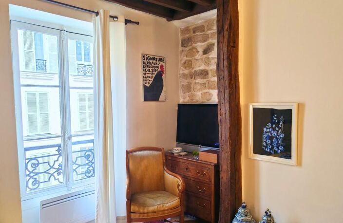 Paris 6e – Rue de Sèvres – Duplex de charme au dernier étage — photo 3