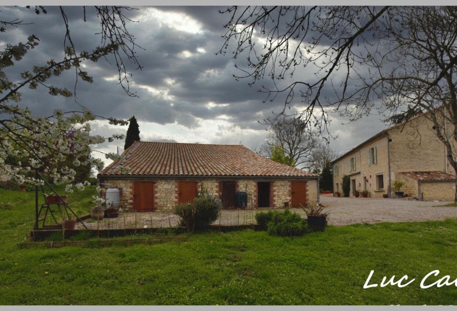À Vendre : Propriété d’Exception à Cahuzac-sur-Vère (81) — photo 1