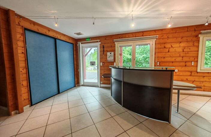 Locaux professionnels sur terrain de 1000 m² à EAUZE (32) — photo 2