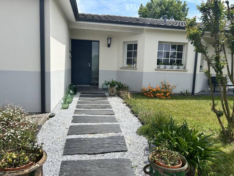 Magnifique maison, écologique, à Ambares et Lagrave — photo 1