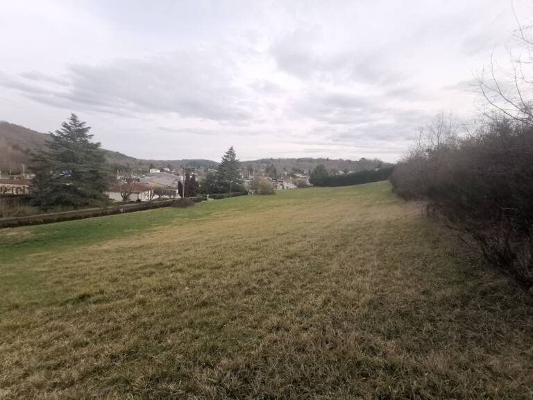 Terrain à bâtir à Saint-Laurent-sur-Manoire (24330) — photo 1