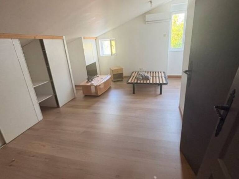 Studio — photo 1