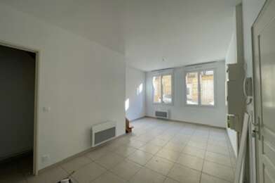 Appartement 3 pièces 585 €