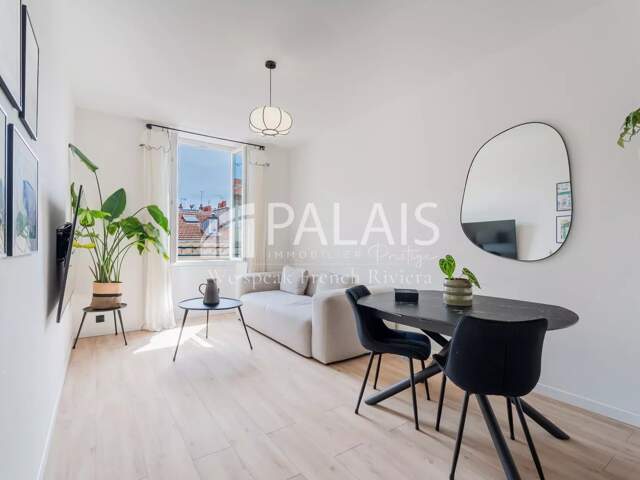 //NICE-WILSON 3PIECES DERNIER ETAGE EN PARFAIT ETAT// — photo du bien