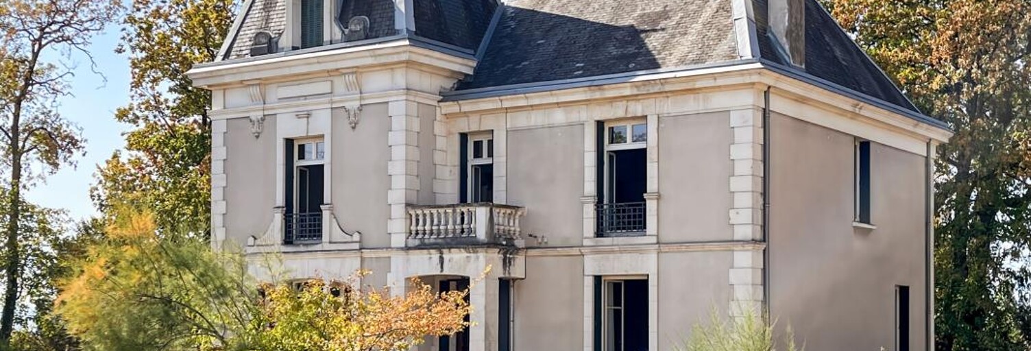 Maison 7 Pièces 245 m² à vendre à Montmarault (03390)