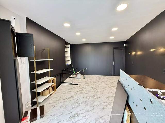 Local commercial — photo du bien