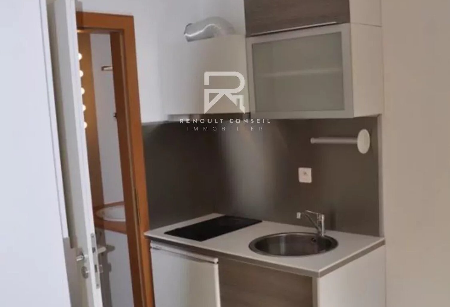 Studio 10 m2 vendu loué — photo 1