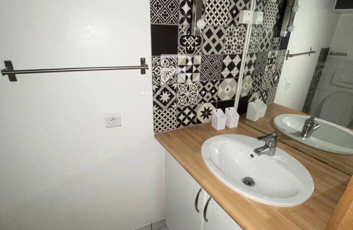 Studio 10 m2 vendu loué — photo 3