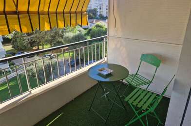 Appartement 3 pièces 1100 €