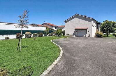 VEAUCHE – Belle maison familiale de 130 m² sur 1050 m² de terrain clos et arboré — photo du bien