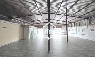 Commerce 1 Pièce 330 m² à louer à Baie-Mahault (97122)