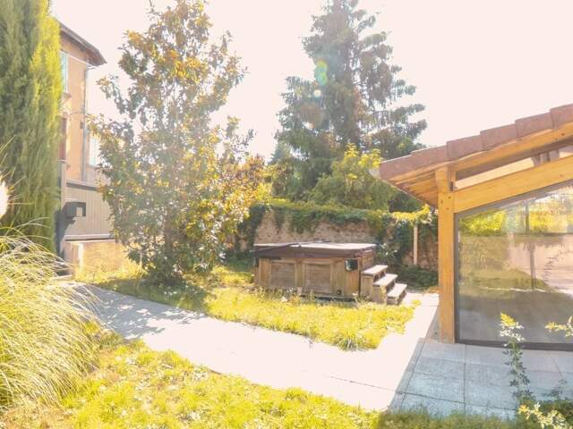 Maison de village (5 pièces + T2 indépendant) – Roybon — photo du bien