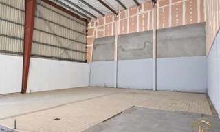 Commerce 1 Pièce 215 m² à louer à Baie-Mahault (97122)