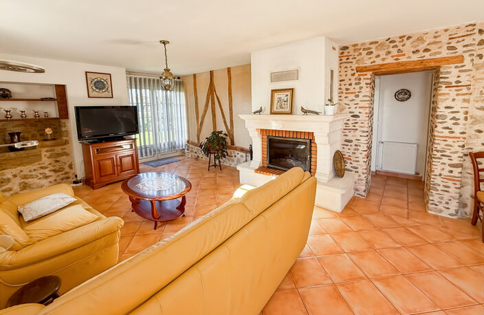GERS (32) – À 10 min d’Aire-sur-l’Adour – Superbe maison en pierre rénovée de 160 m², 4 chambres, terrain arboré de 1 592 m² — photo 4