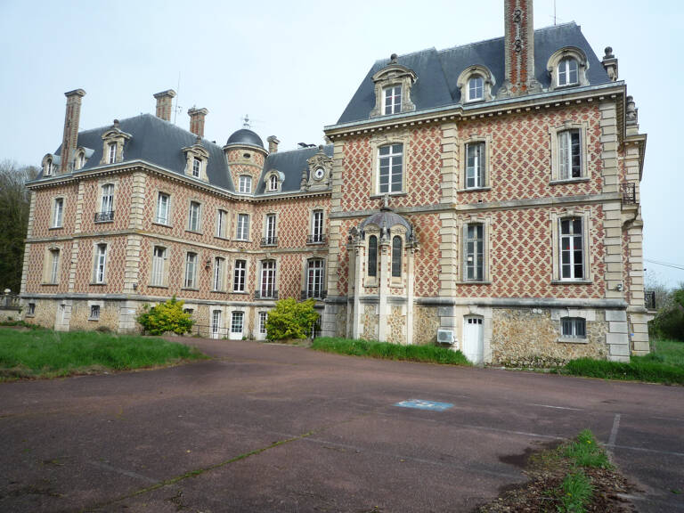 Dpt Seine et Marne (77), La Ferté sous Jouarre à vendre superbe propriété de 80 chambres sur son parc de 14,8 hectares — photo 1